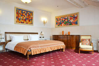 Гостиница Талион Империал Санкт-Петербург Люкс "Николай Гумилёв" с мансардными окнами-4