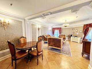 Гостиница Талион Империал Санкт-Петербург Люкс "А.С. Грибоедов" с видом на Невский проспект-6