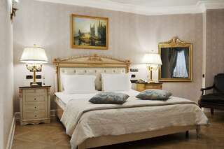 Гостиница Талион Империал Санкт-Петербург Номер люкс президентский с 1 двуспальной кроватью-9