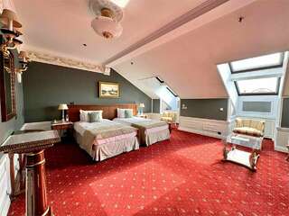 Гостиница Талион Империал Санкт-Петербург Улучшенный номер без вида (внутренний двор или мансарда)-7