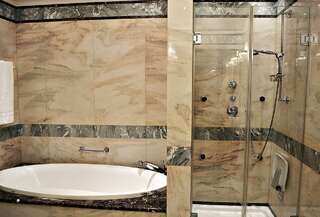 Гостиница Талион Империал Санкт-Петербург Классический номер без вида (внутренний двор)-13