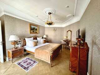 Гостиница Талион Империал Санкт-Петербург Классический номер без вида (внутренний двор)-1