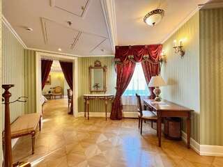 Гостиница Талион Империал Санкт-Петербург Улучшенный номер без вида (внутренний двор или мансарда)-13