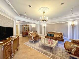 Гостиница Талион Империал Санкт-Петербург Люкс "А.С. Грибоедов" с видом на Невский проспект-1