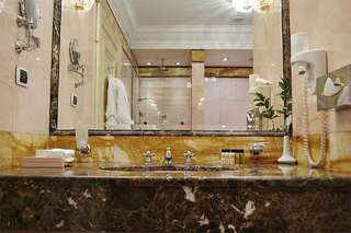 Гостиница Талион Империал Санкт-Петербург Классический номер c видом на город-12