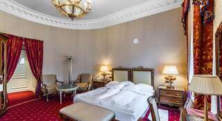 Гостиница Талион Империал Отель Санкт-Петербург Улучшенный двухместный номер с 1 кроватью или 2 отдельными кроватями-9