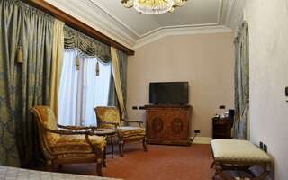 Гостиница Талион Империал Санкт-Петербург Улучшенный номер с видом на город-10