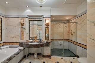 Гостиница Талион Империал Санкт-Петербург Люкс Императора с видом на Невский проспект-11