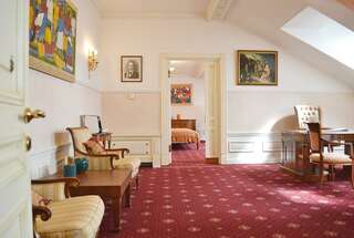 Гостиница Талион Империал Санкт-Петербург Классический номер без вида (внутренний двор)-7