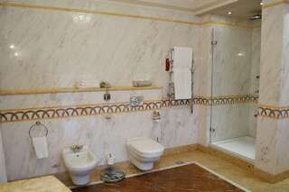 Гостиница Талион Империал Санкт-Петербург Номер люкс президентский с 1 двуспальной кроватью-7