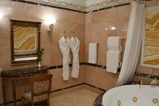 Гостиница Талион Империал Санкт-Петербург Номер люкс президентский с 1 двуспальной кроватью-16